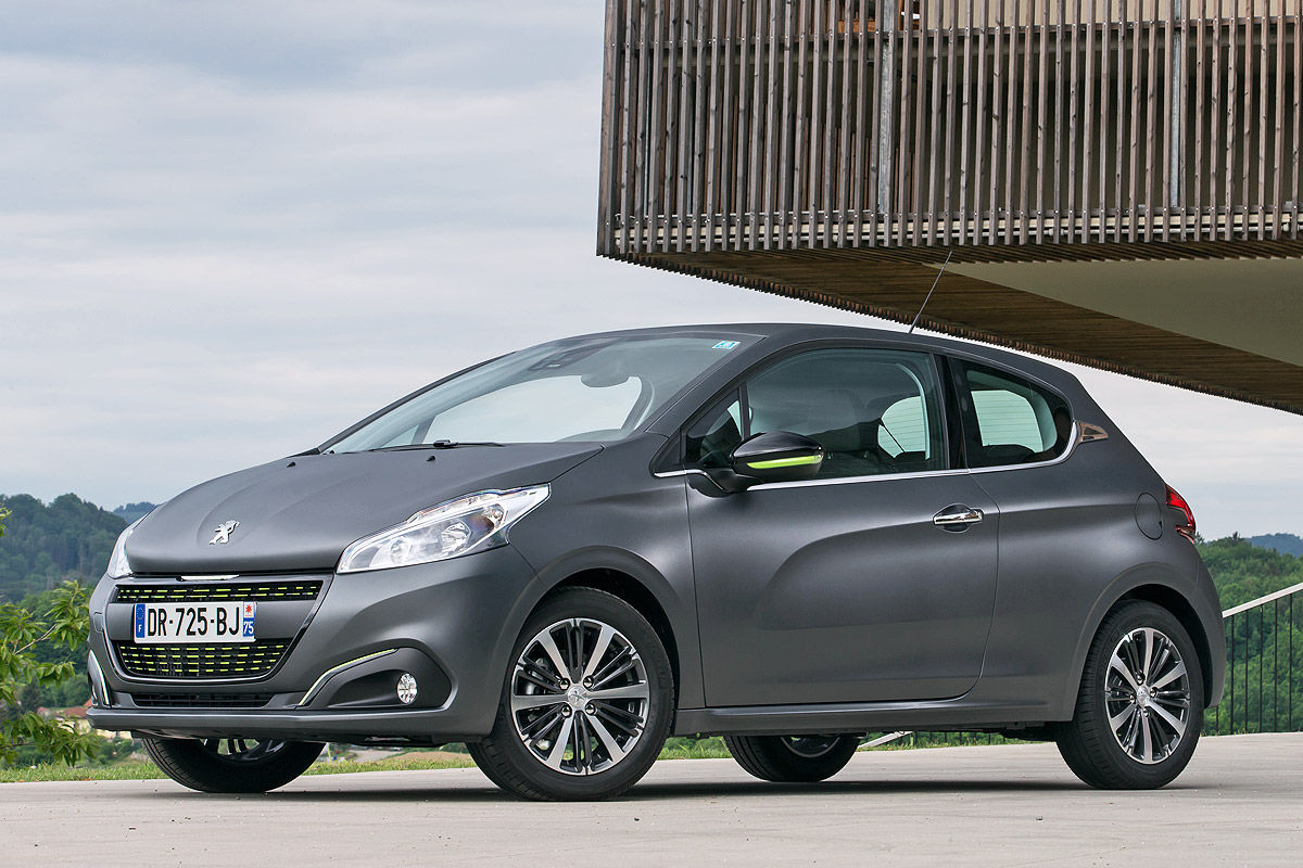 Peugeot 208 facelift tại VMS 2015