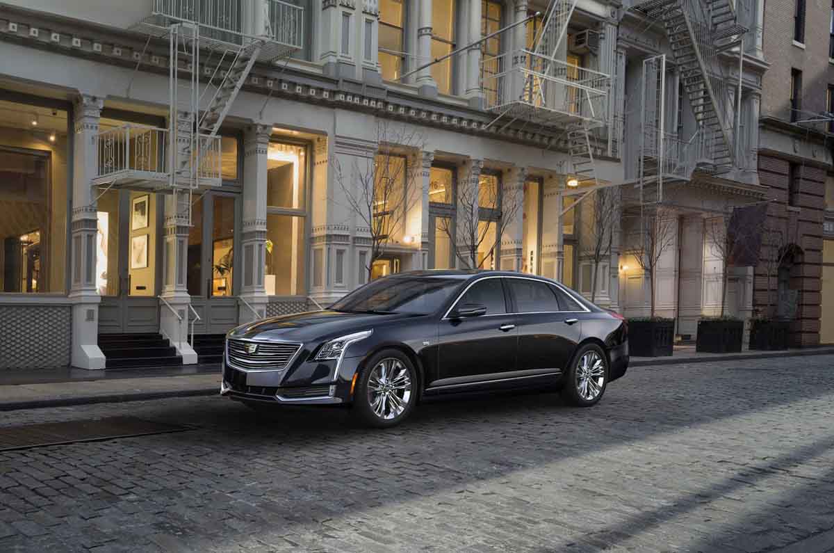 Cadillac CT6 2016 công bố giá bán