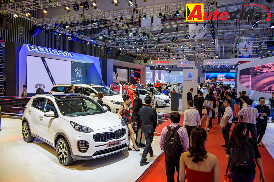 Xu hướng tiêu dùng ô tô của người Việt Xu hướng tiêu dùng ô tô của người Việt