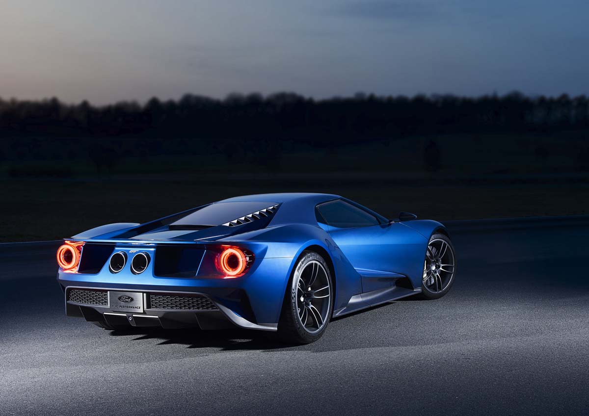 Siêu xe Ford GT 2017 ra mắt