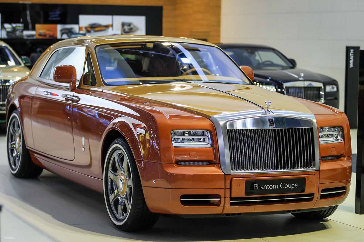 Bộ đôi đặc biệt của Rolls-Royce tại Dubai Bộ đôi đặc biệt của Rolls-Royce tại Dubai