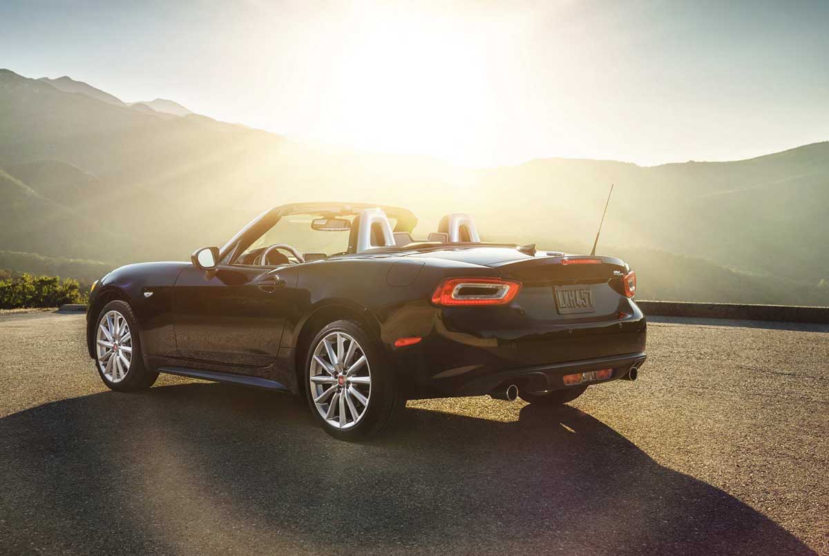 Ảnh Fiat 124 Spider mới