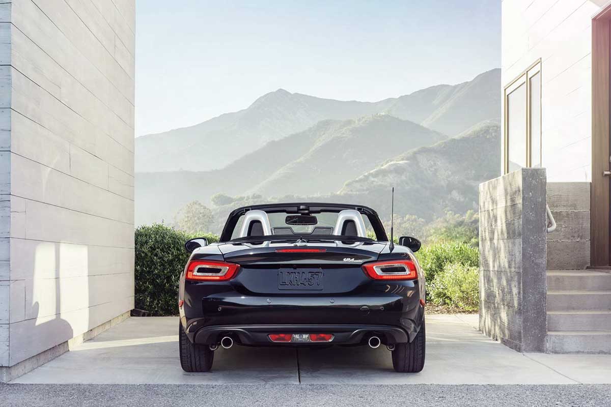 Ảnh Fiat 124 Spider mới