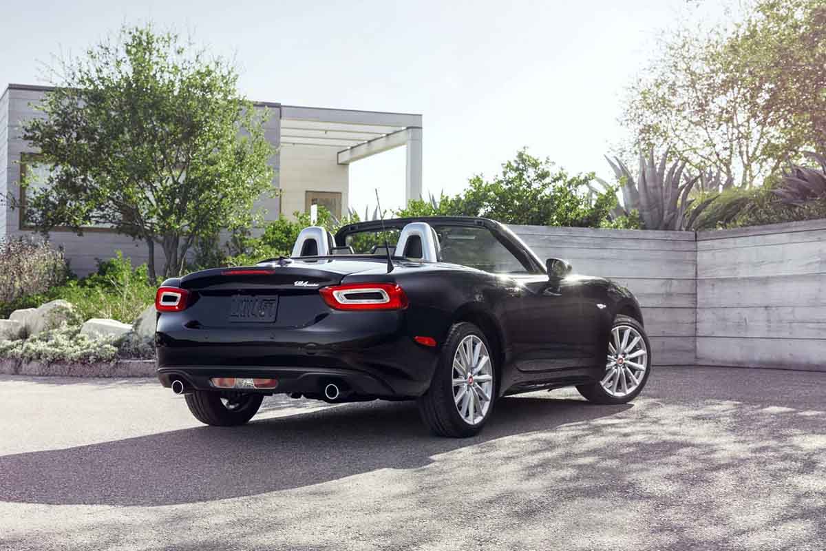 Ảnh Fiat 124 Spider mới