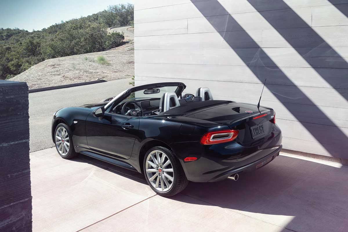 Ảnh Fiat 124 Spider mới