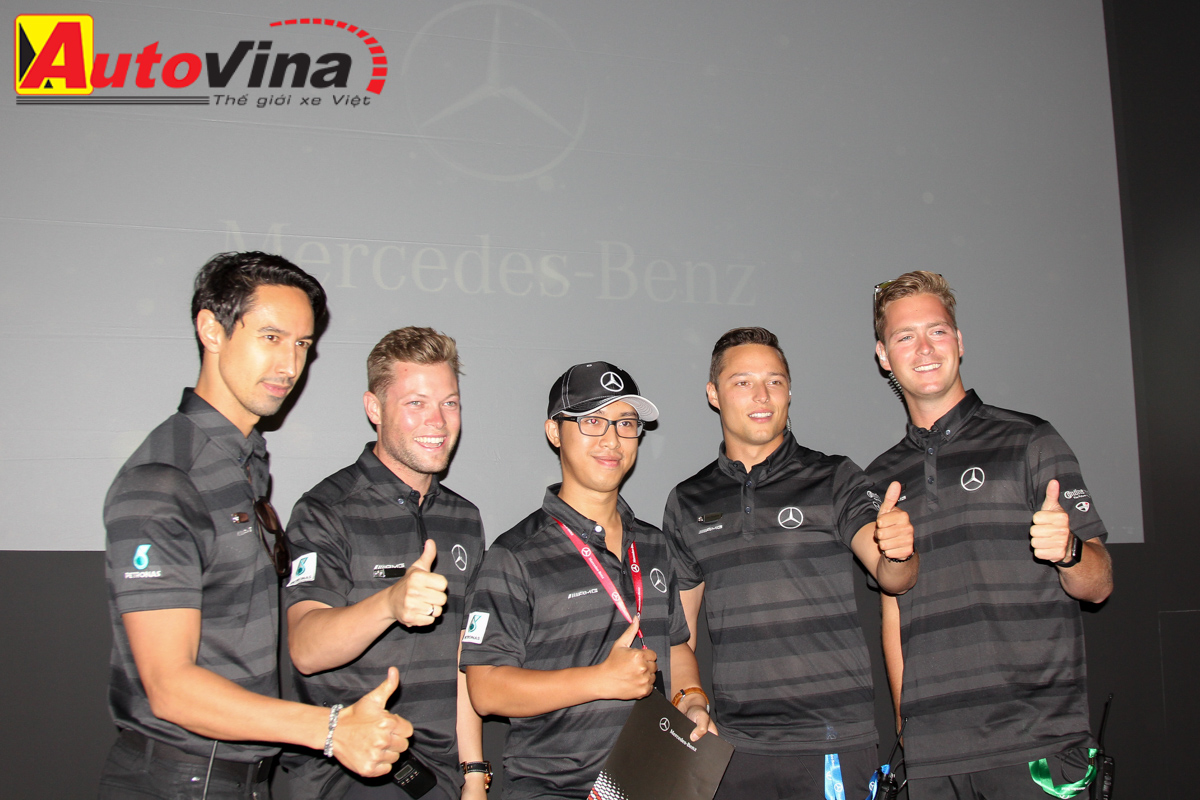 Phóng viên Autovina tham dự Mercedes-Benz Driving Experience 2015 tại Sepang, Malaysia