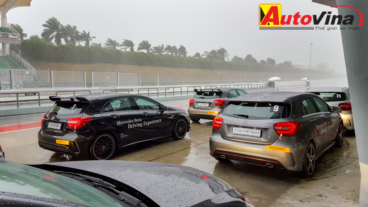 Phóng viên Autovina tham dự Mercedes-Benz Driving Experience 2015 tại Sepang, Malaysia