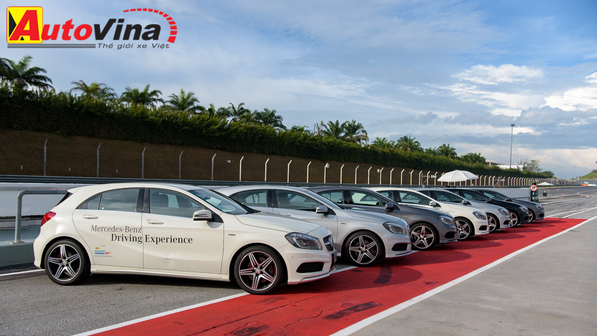 Phóng viên Autovina tham dự Mercedes-Benz Driving Experience 2015 tại Sepang, Malaysia