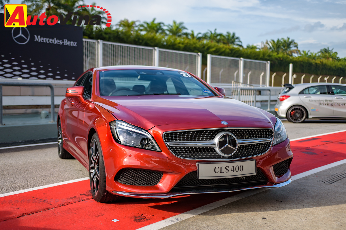 Phóng viên Autovina tham dự Mercedes-Benz Driving Experience 2015 tại Sepang, Malaysia