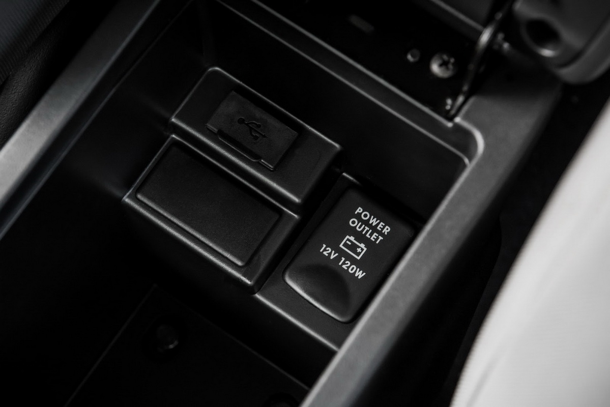 Ảnh Misubishi Outlander Sport 2016