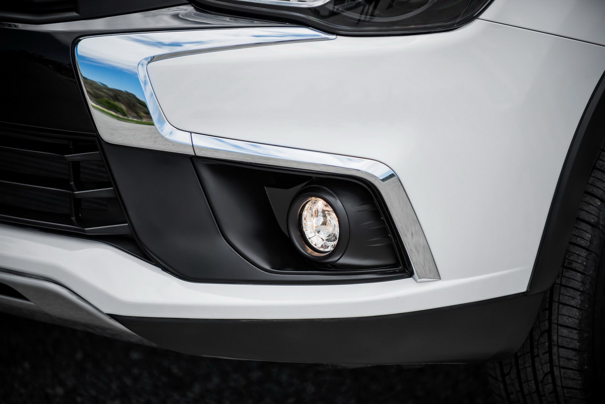 Ảnh Misubishi Outlander Sport 2016