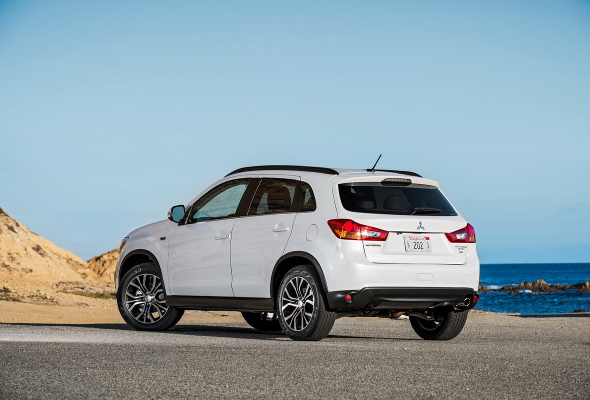 Ảnh Misubishi Outlander Sport 2016