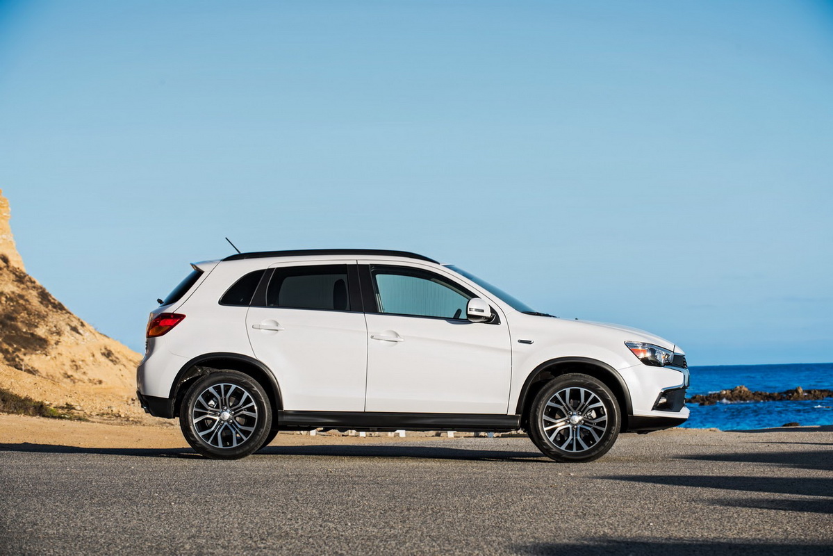 Ảnh Misubishi Outlander Sport 2016