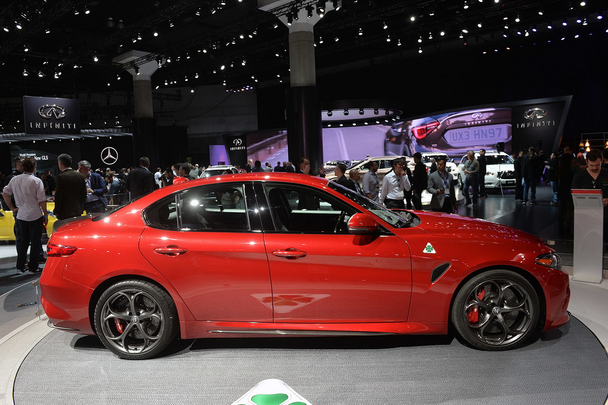Alfa Romeo Giulia mới tại LA Auto Show 2015 Alfa Romeo Giulia mới tại LA Auto Show 2015