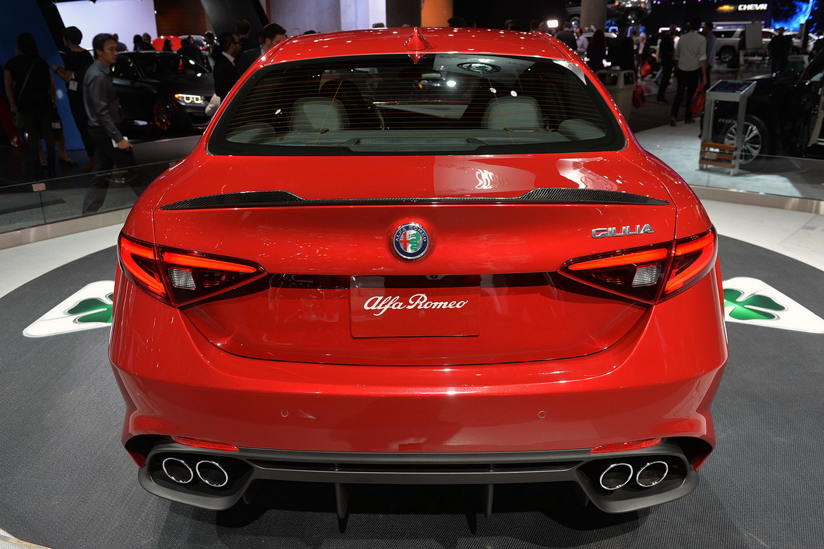 Alfa Romeo Giulia mới tại LA Auto Show 2015 Alfa Romeo Giulia mới tại LA Auto Show 2015
