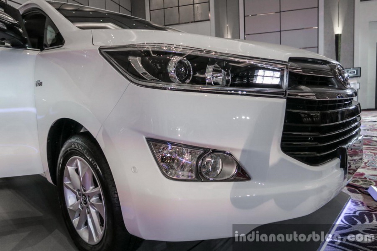 Toyota Innova 2016 ra mắt tại Indonesia