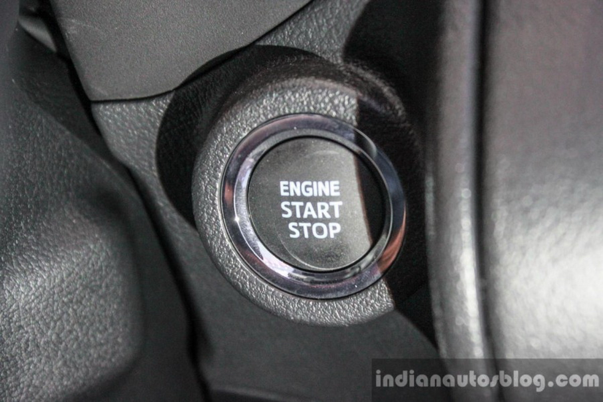 Toyota Innova 2016 ra mắt tại Indonesia