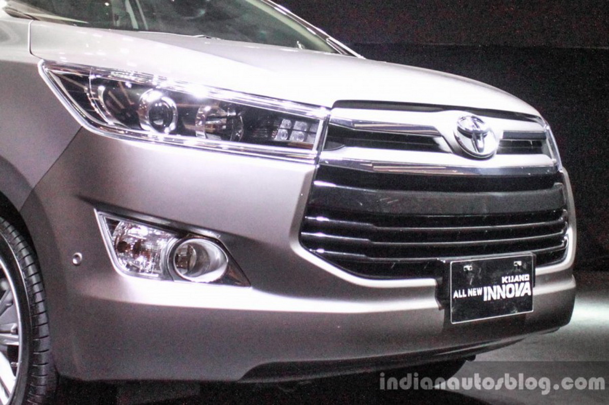 Toyota Innova 2016 ra mắt tại Indonesia