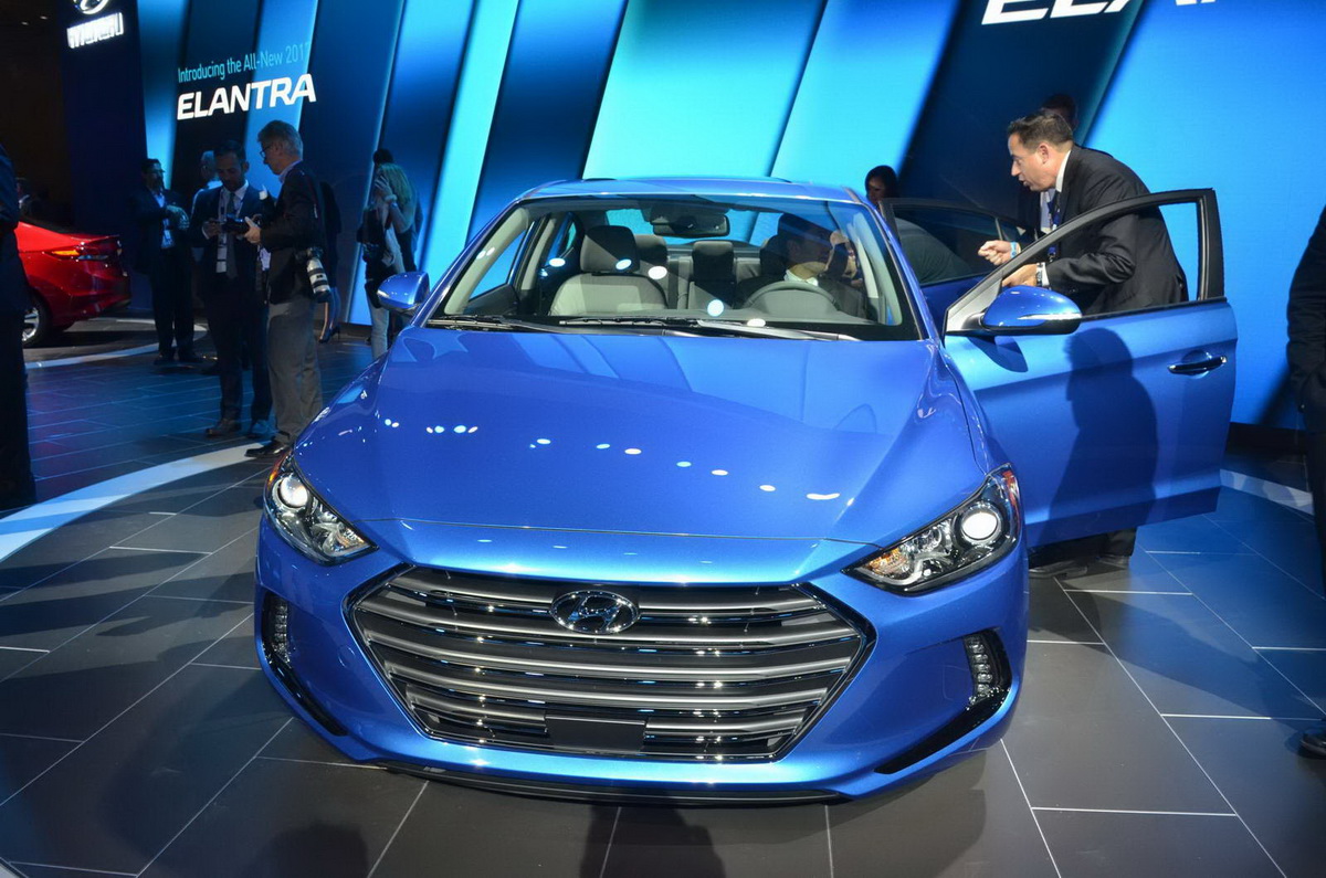 Hyundai Elantra mới tại LA Auto Show 2015 Hyundai Elantra mới tại LA Auto Show 2015
