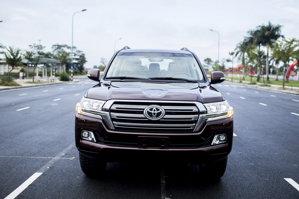 toyota land cruiser 2015
