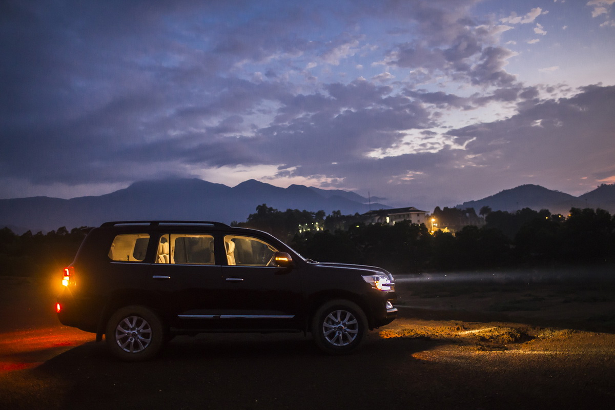 toyota land cruiser 2015