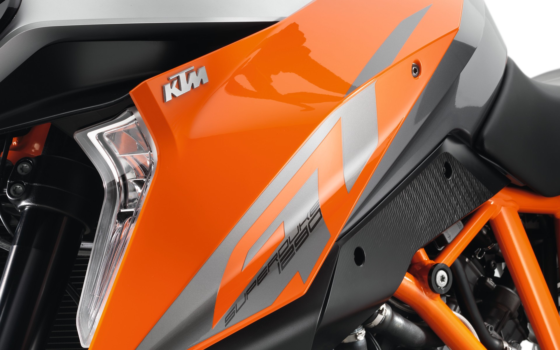 KTM 1290 Super Duke GT 2016