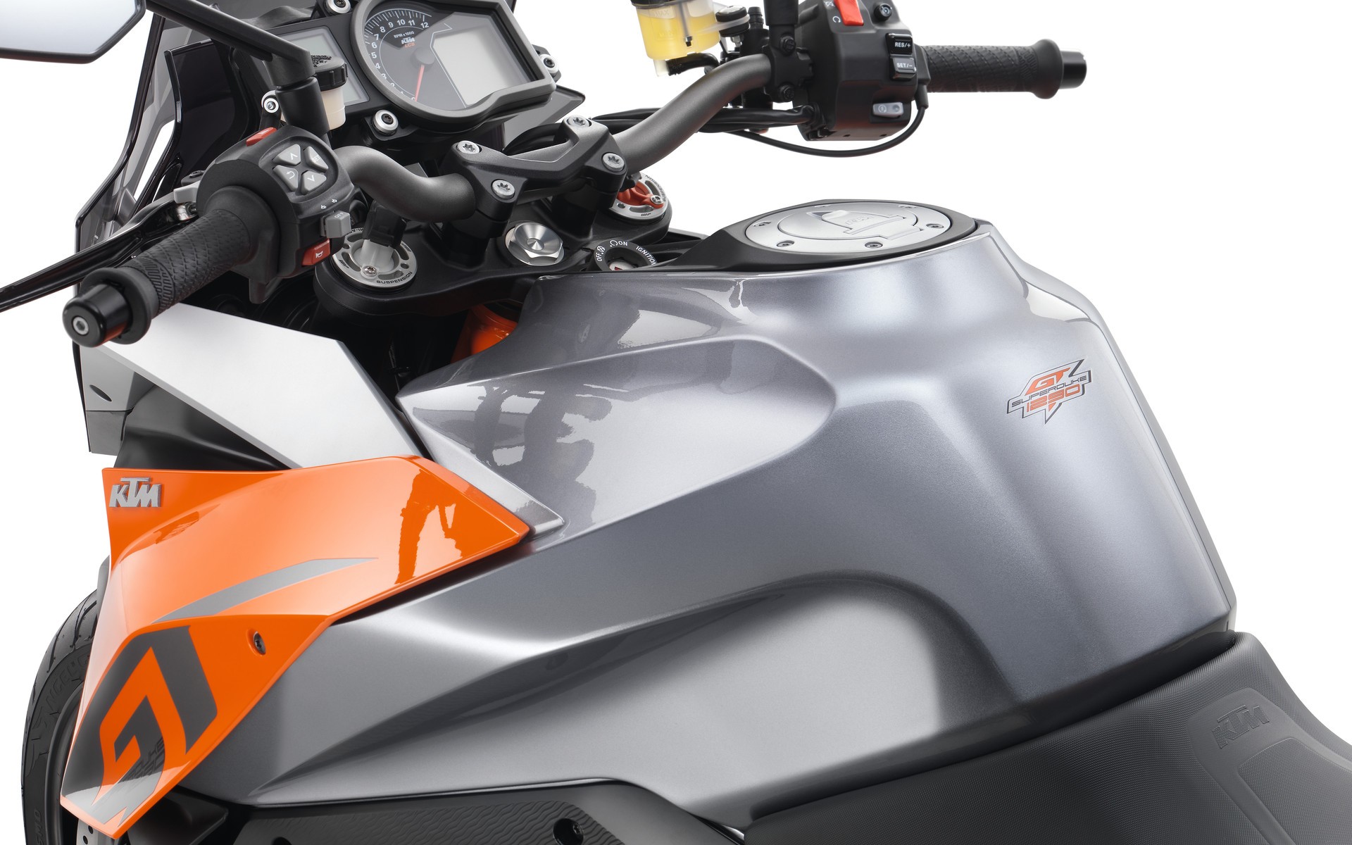 KTM 1290 Super Duke GT 2016