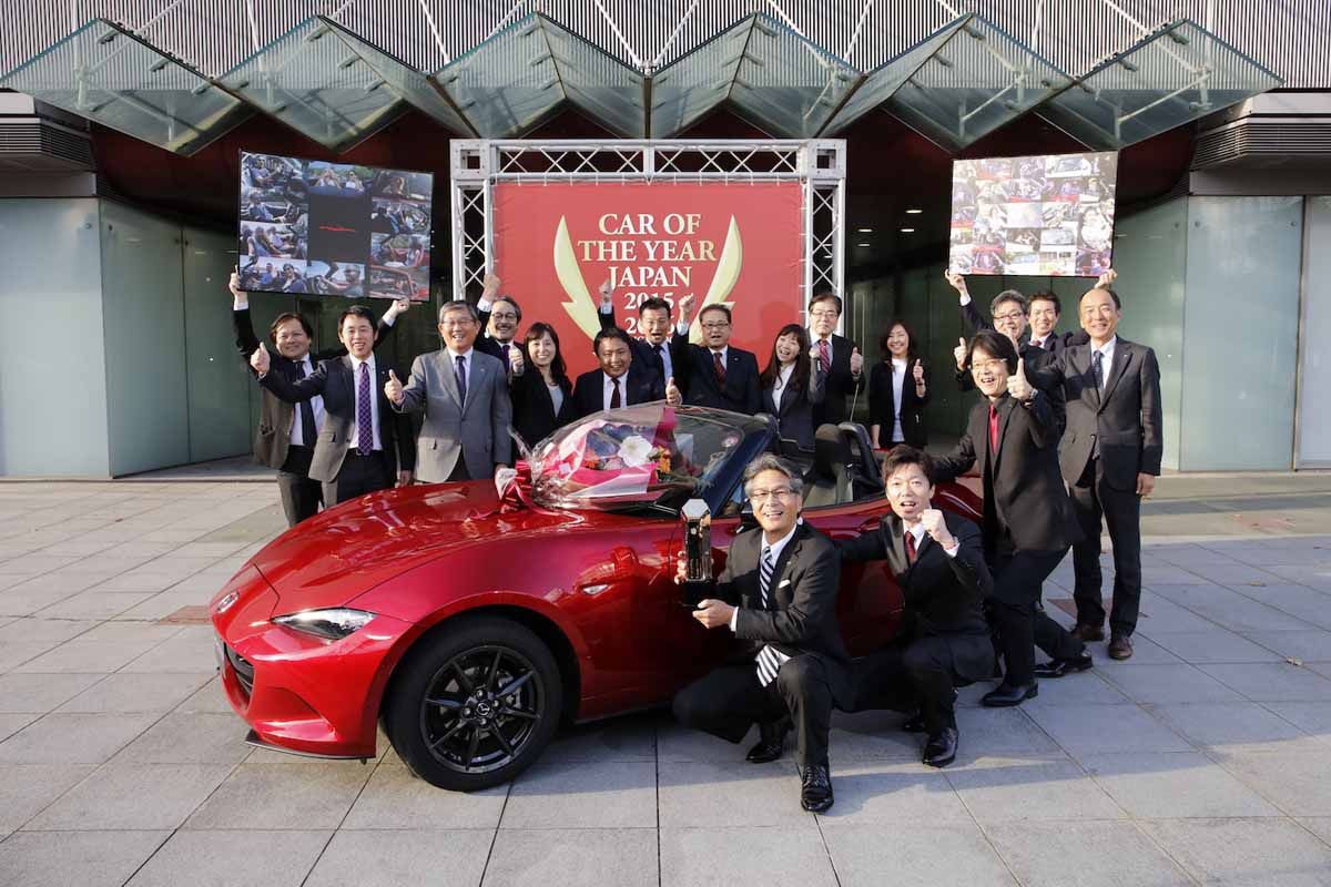 mazda mx-5 đoạt giải xe của năm