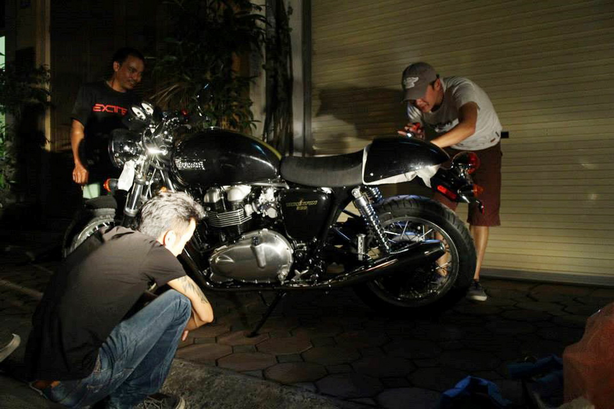 MC Anh Tuấn chơi xe mô tô pkl