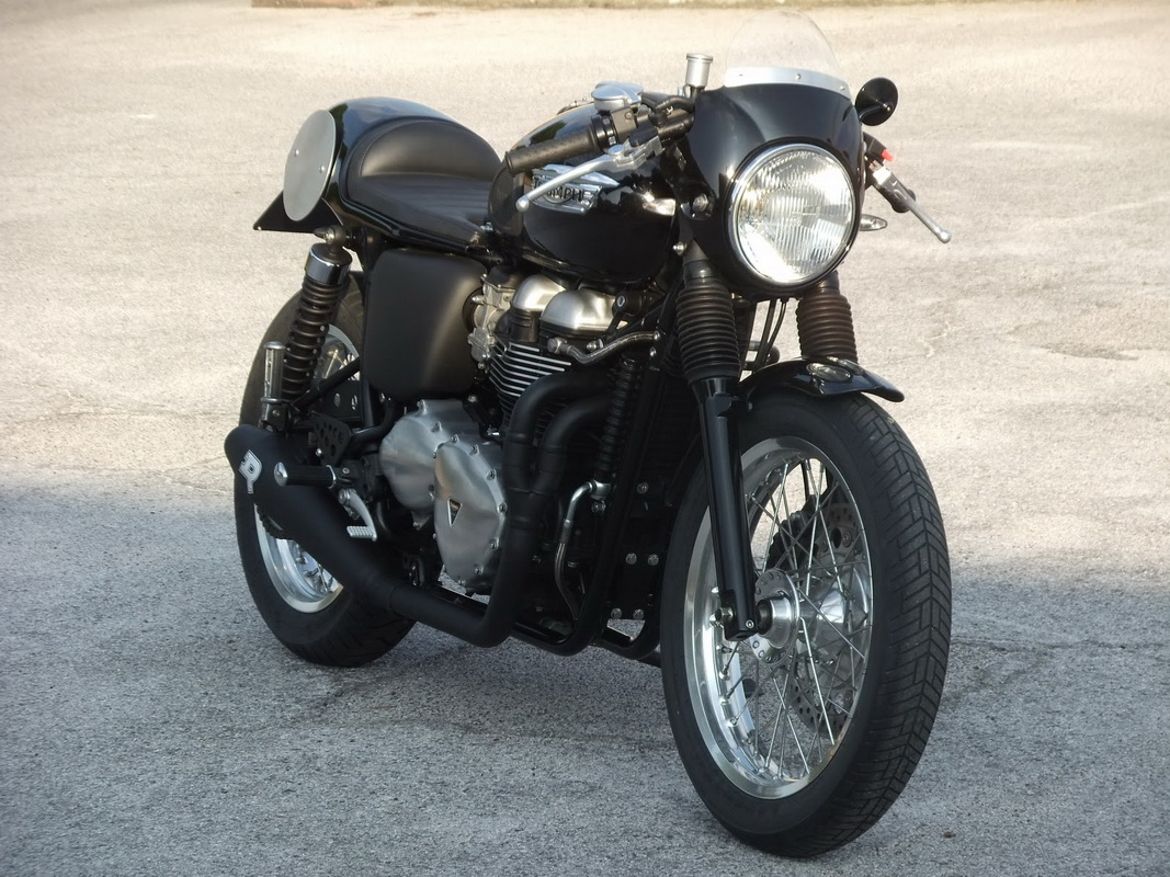 MC Anh Tuấn chơi xe mô tô pkl