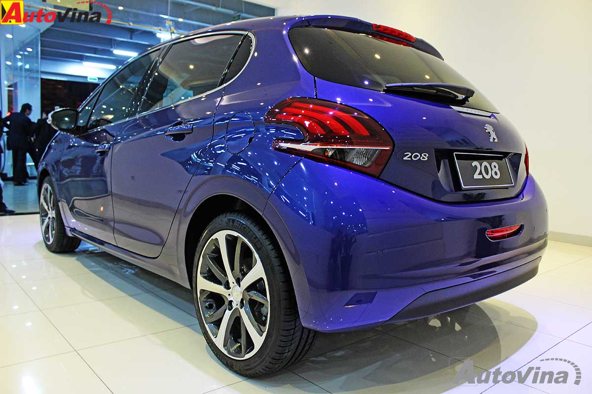 Peugeot 208 mới với đèn hậu dùng LED Peugeot 208 mới với đèn hậu dùng LED