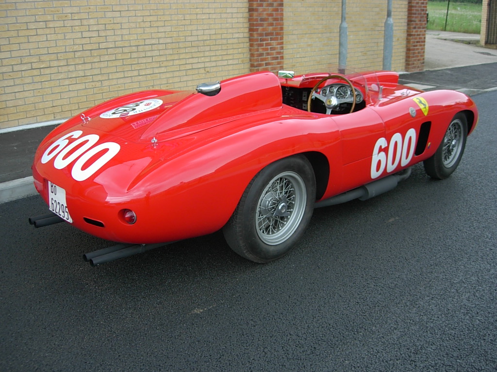 xe ferrari cổ 290 MM