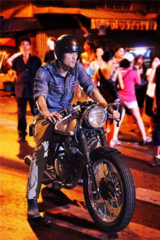 thú chơi xe mô tô phân khối lớn của Johnny Trí Nguyễn