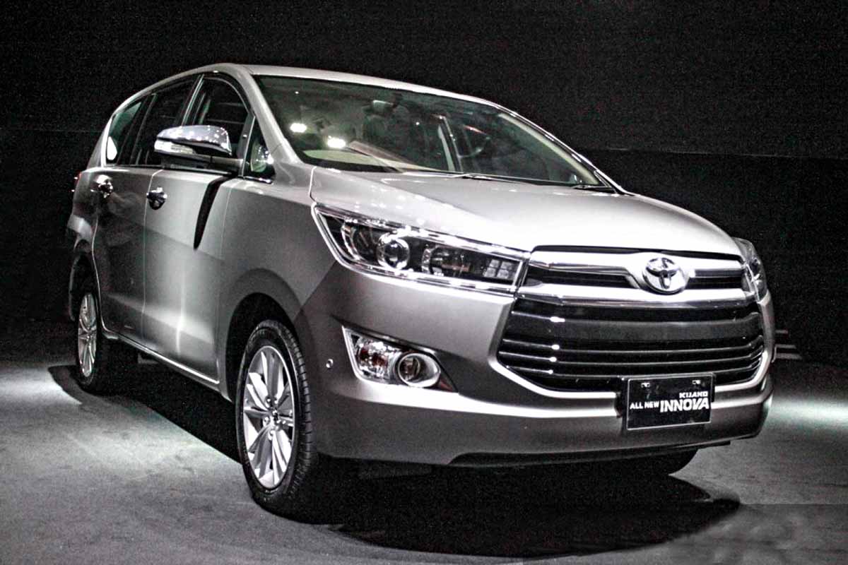 Toyota Innova 2016