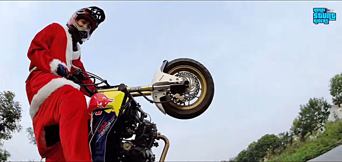 biểu diễn mô tô tại hà nội biểu diễn mô tô tại hà nội