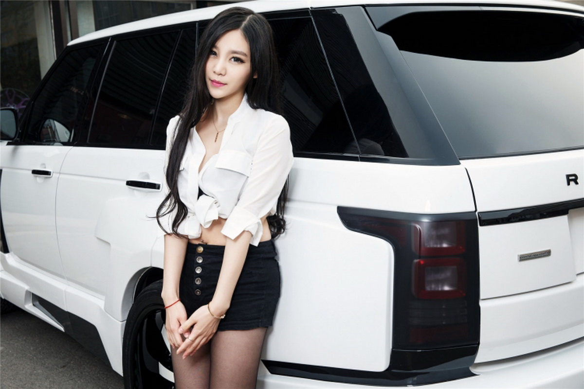 người đẹp và xe Range Rover người đẹp và xe Range Rover