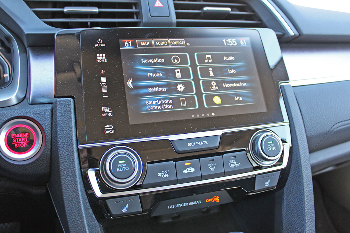 nội thất Honda civic 2016 màn hịnh cảm ứng trên honda civic 2016