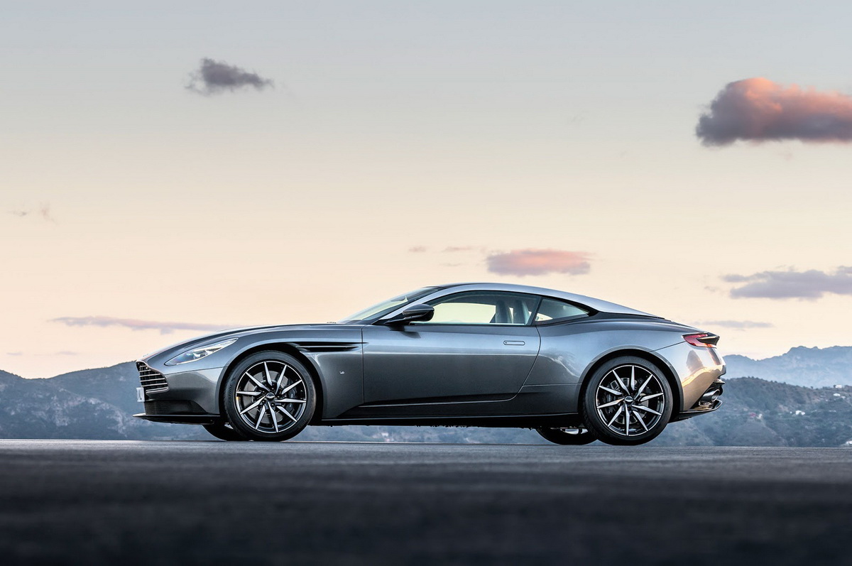 Aston Martin DB11 với thiết kế mới