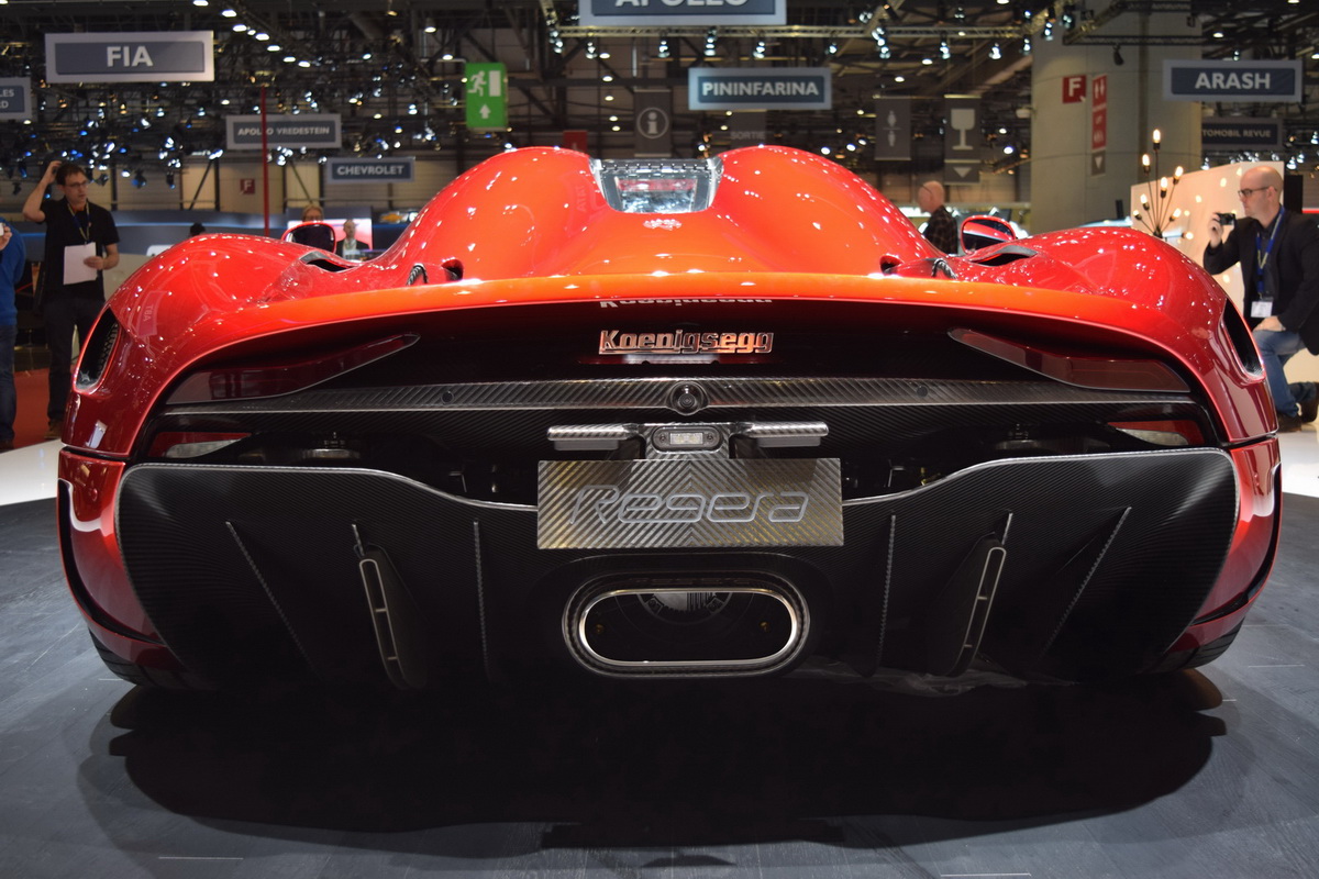 koenigsegg regera mặt sau koenigsegg regera