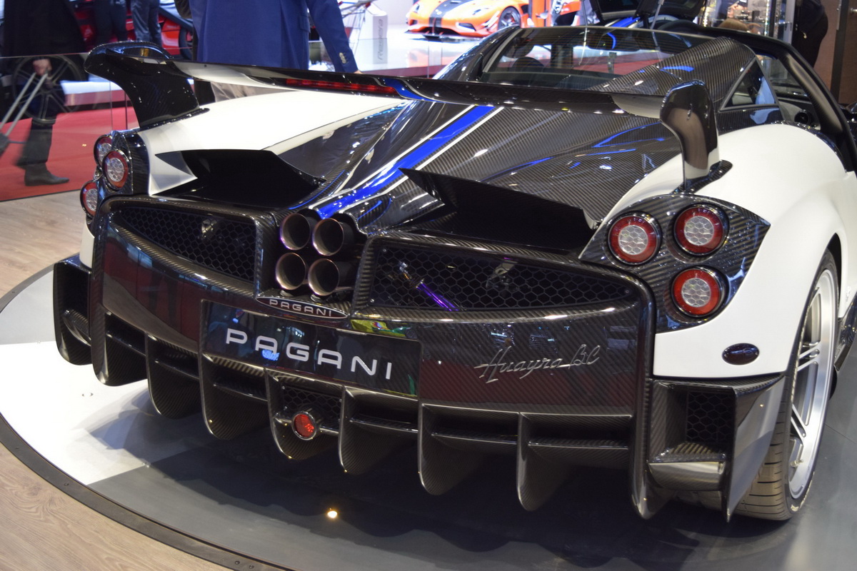 siêu xe Pagani Huayra BC ống xả mới của siêu xe Pagani Huayra BC