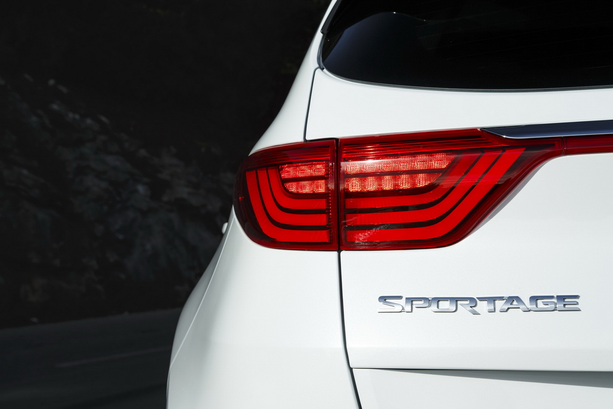 đèn hậu kia sportage 2016