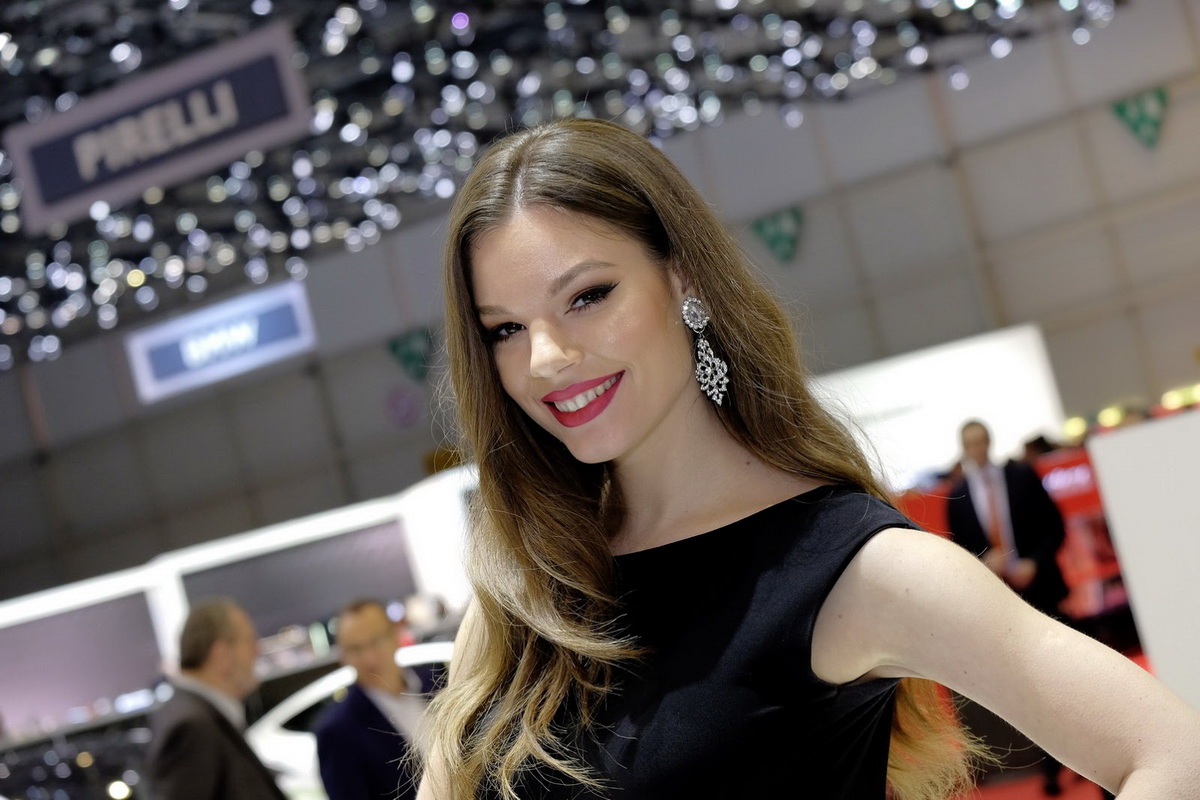 người đẹp geneva motor show 2016 nét quyễn rũ người đẹp geneva motor show 2016