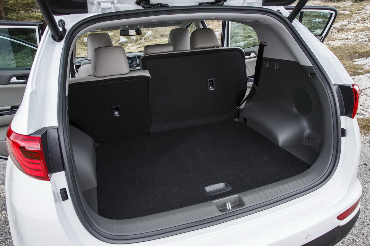 khoang hành lý kia sportage 2016