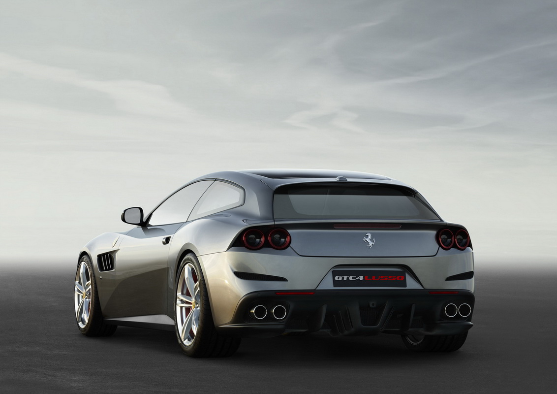 hình ảnh chính thức siêu xe Ferrari GTC4Lusso