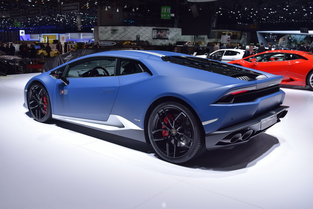 thân xe Lamborghini Huracan Avio