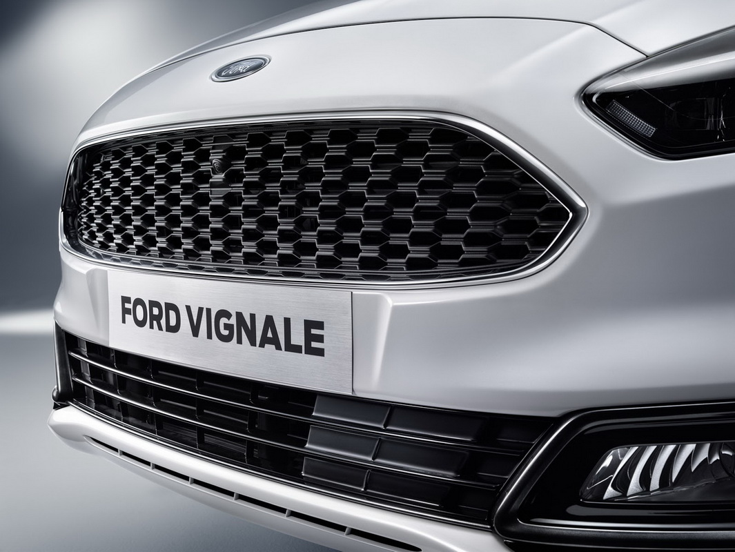ford S-max Vignale lưới tản nhiệt ford S-max Vignale