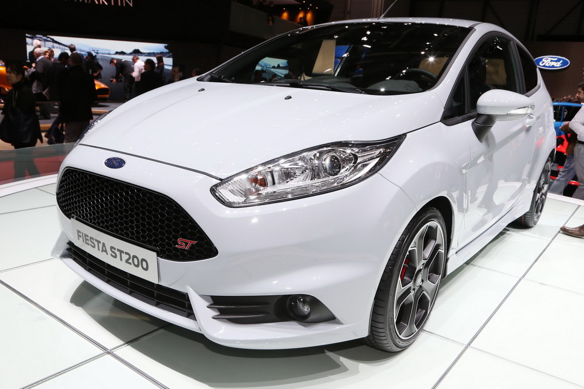 ford fiesta ST200 tại geneva motor show 2016 hình ảnh ford fiesta ST200 tại geneva motor show 2016