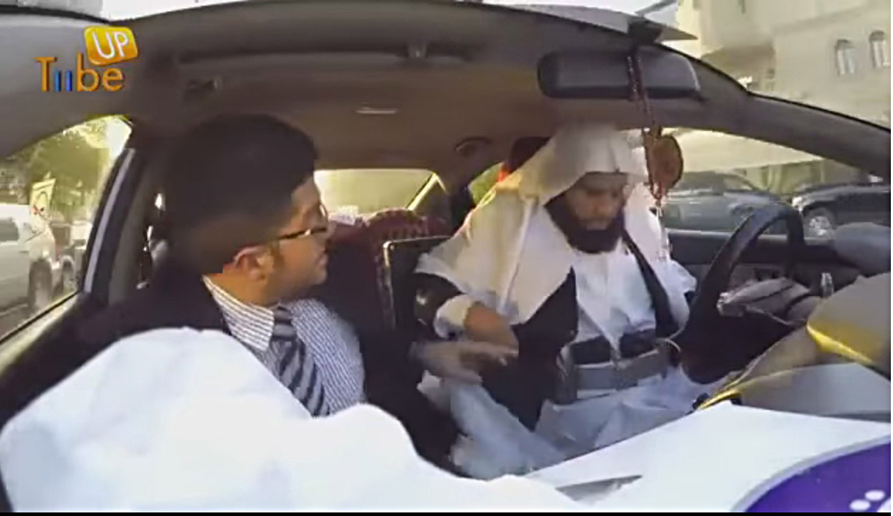 video giả vờ lái xe đánh bom tự sát