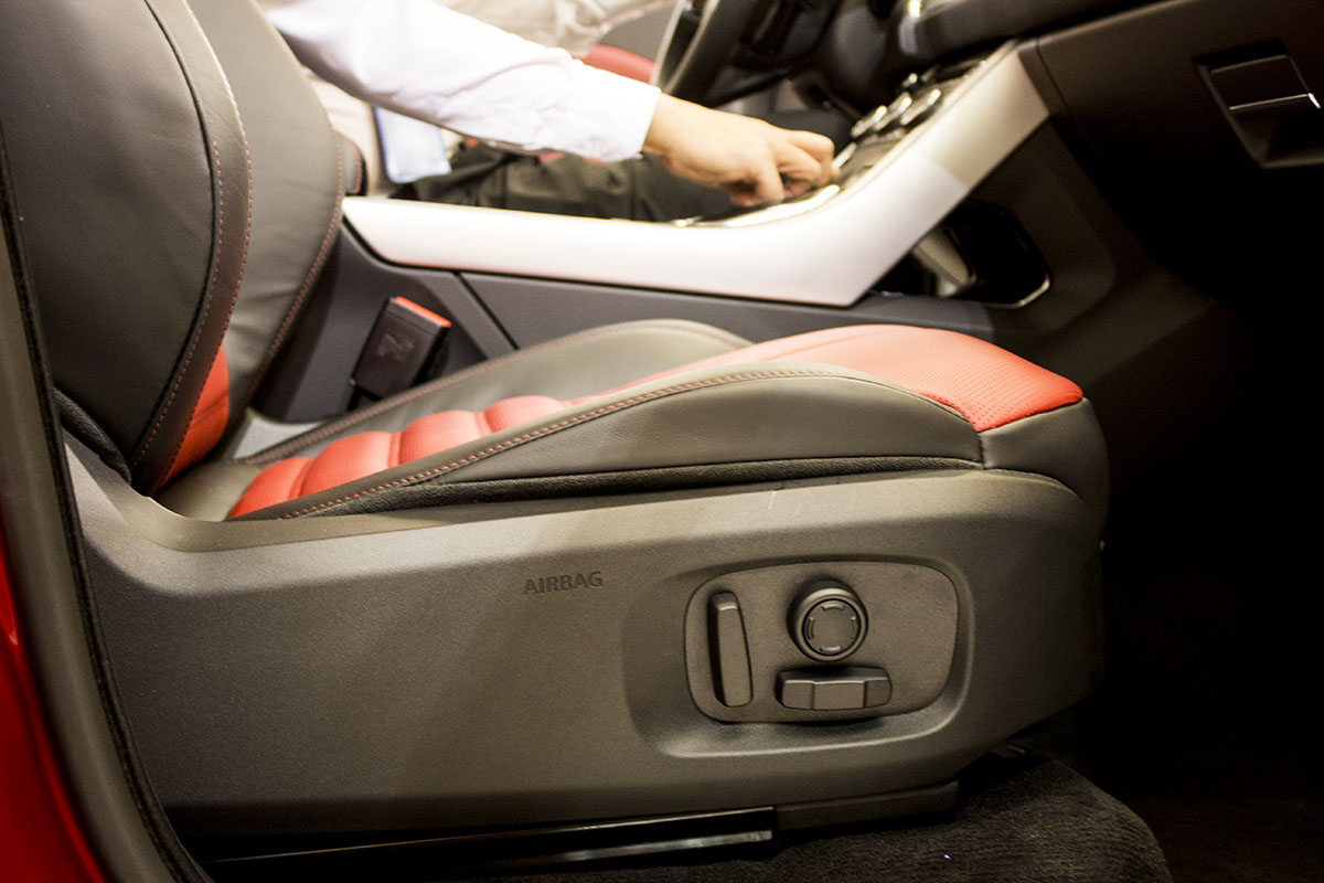 ghế http://autovina.com/article/range-rover-evoque-2016-chinh-thuc-ra-mat-tai-viet-nam-13804.html