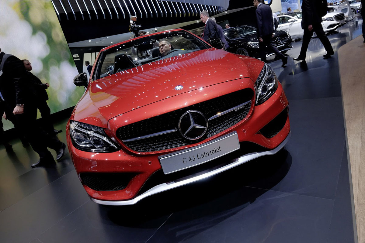 mặt trước mercedes-benz c class convertible 2016